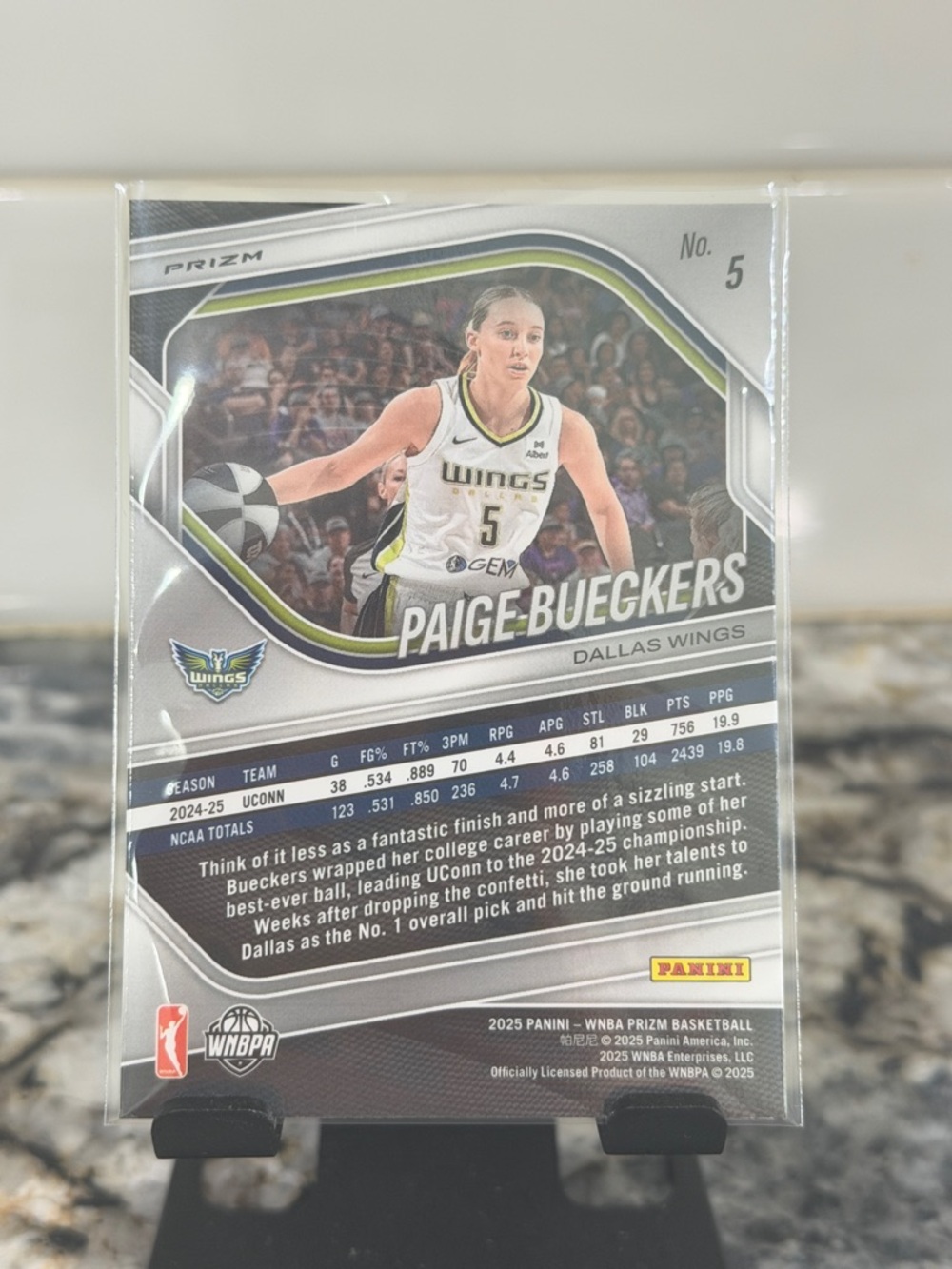Paige Bueckers RC -  White Seismic Prizm - #5 - Excellent condition - Picture 2 of 2